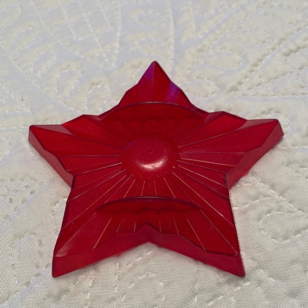 Vintage Aunt Chick’s Red Plastic STAR Cookie Cutter Cookie Mold Holiday